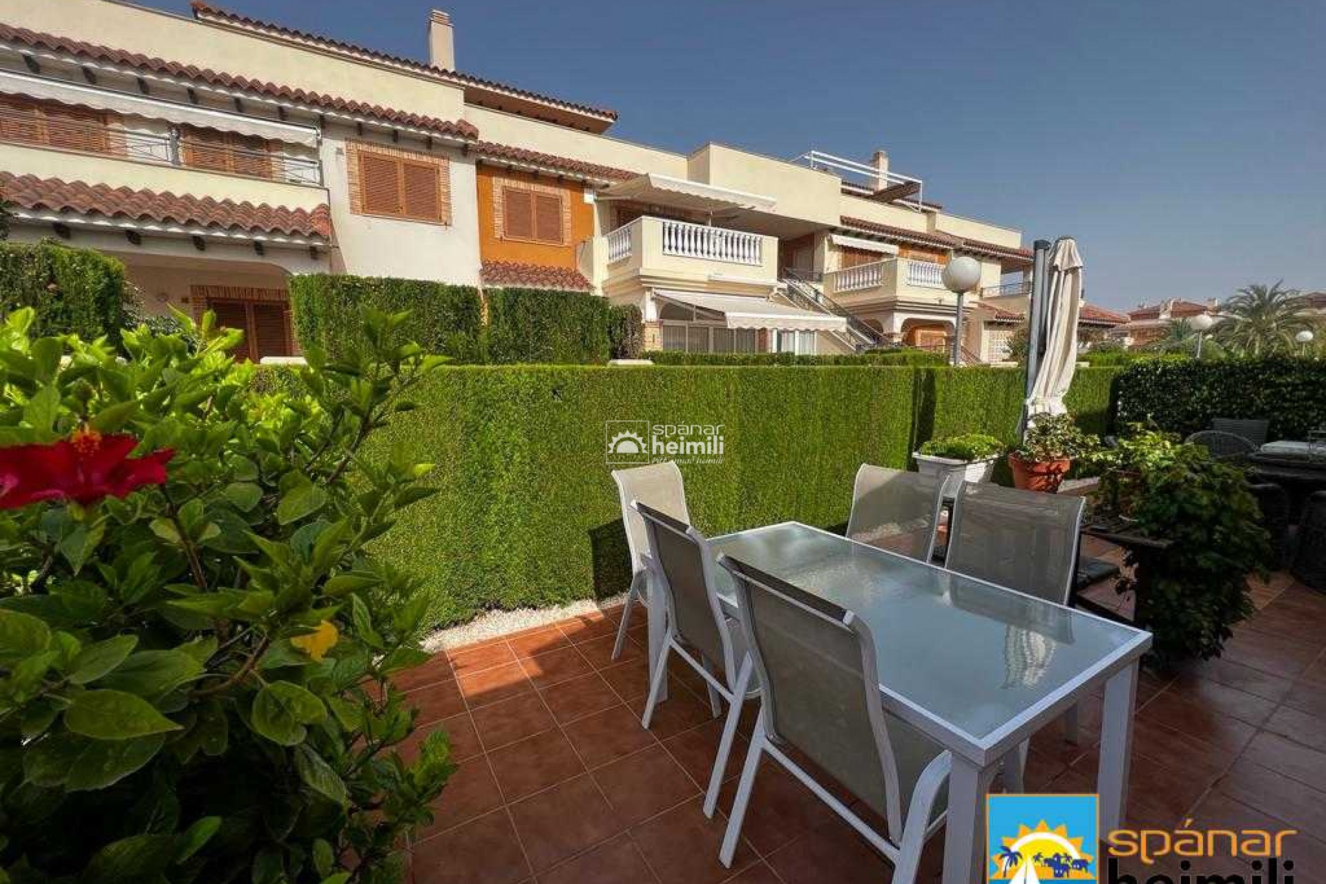 Revente - Appartement dans un duplex -
Playa flamenca