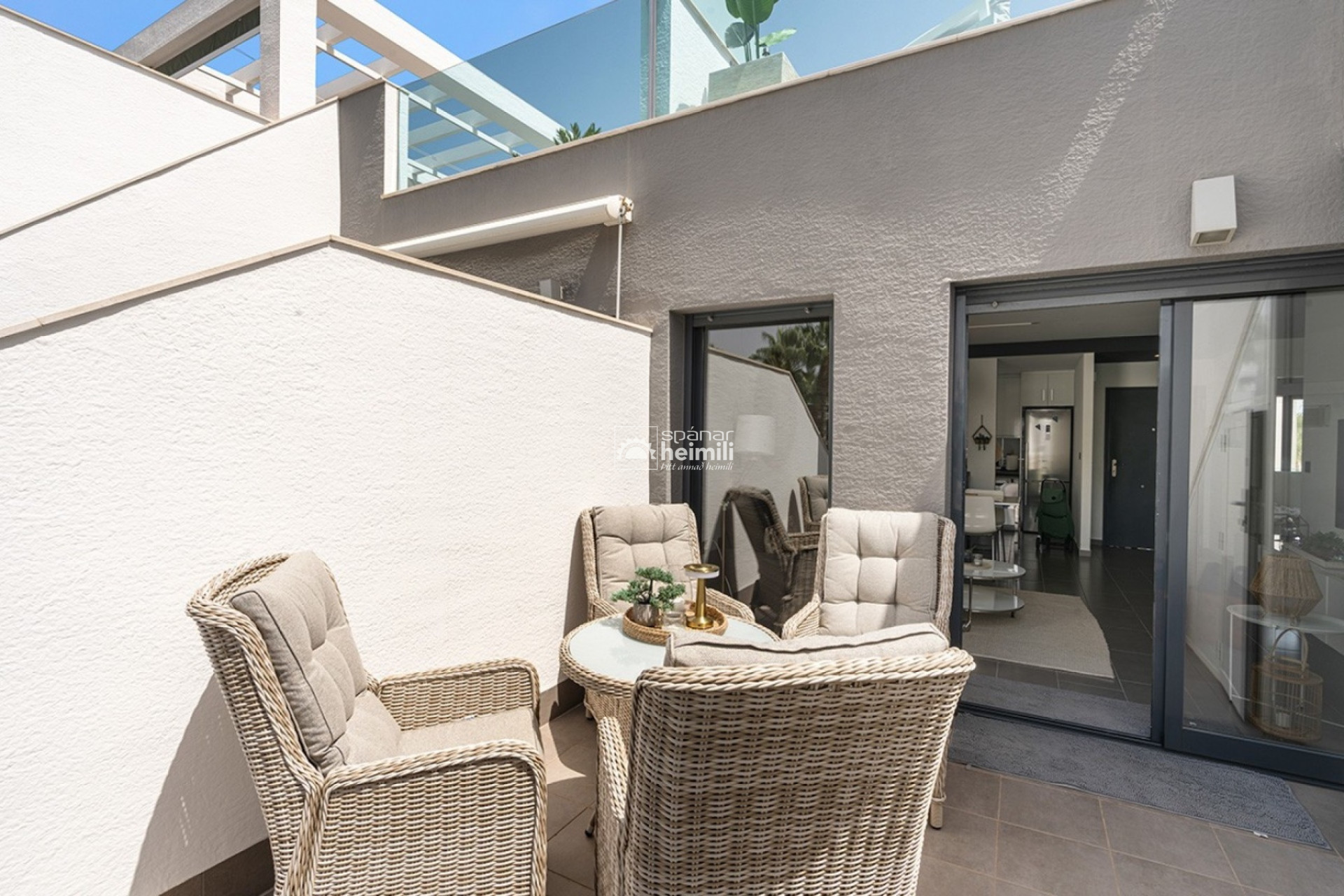 Revente - Appartement -
La Zenia