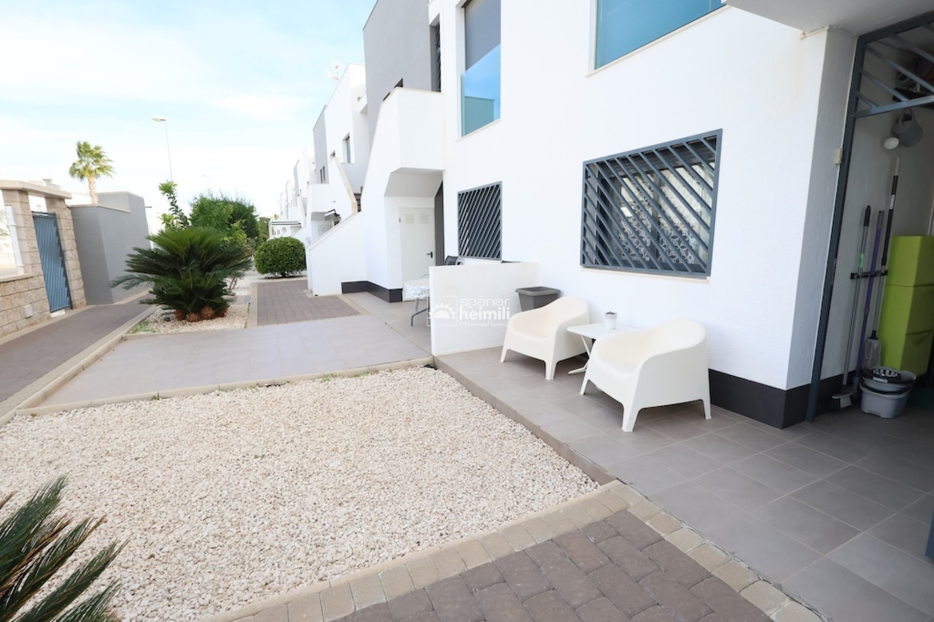 Revente - Appartement -
La Zenia