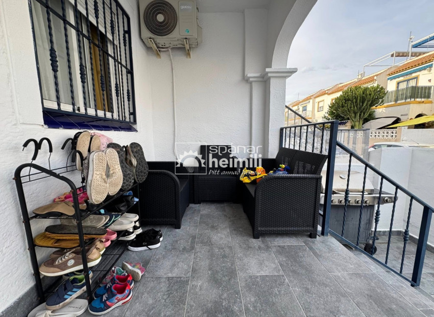 Revente - Appartement -
La Zenia