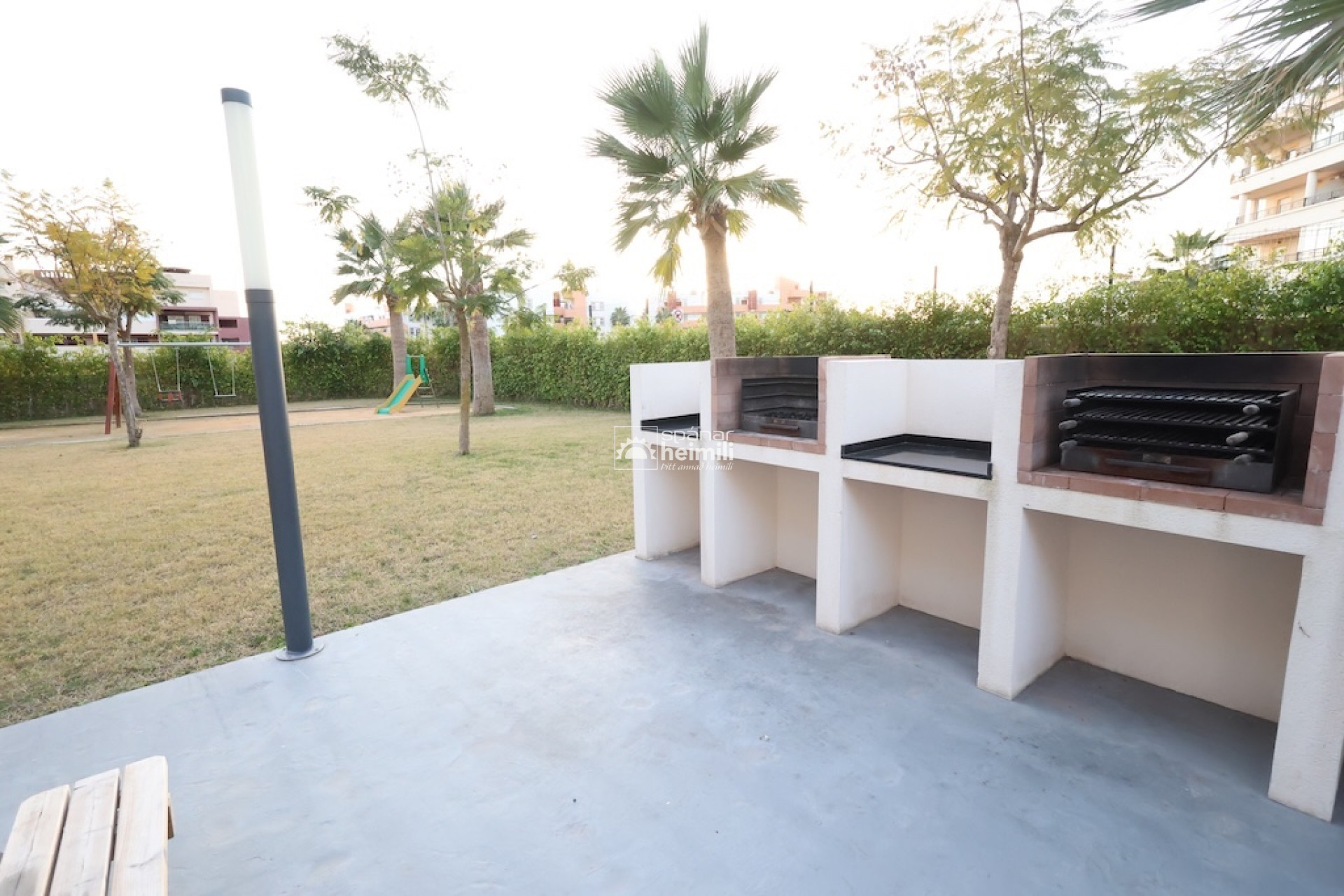 Revente - Appartement -
Playa flamenca