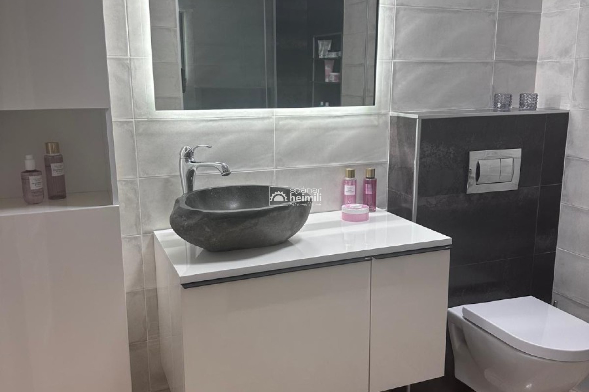 Revente - Appartement -
Punta Prima