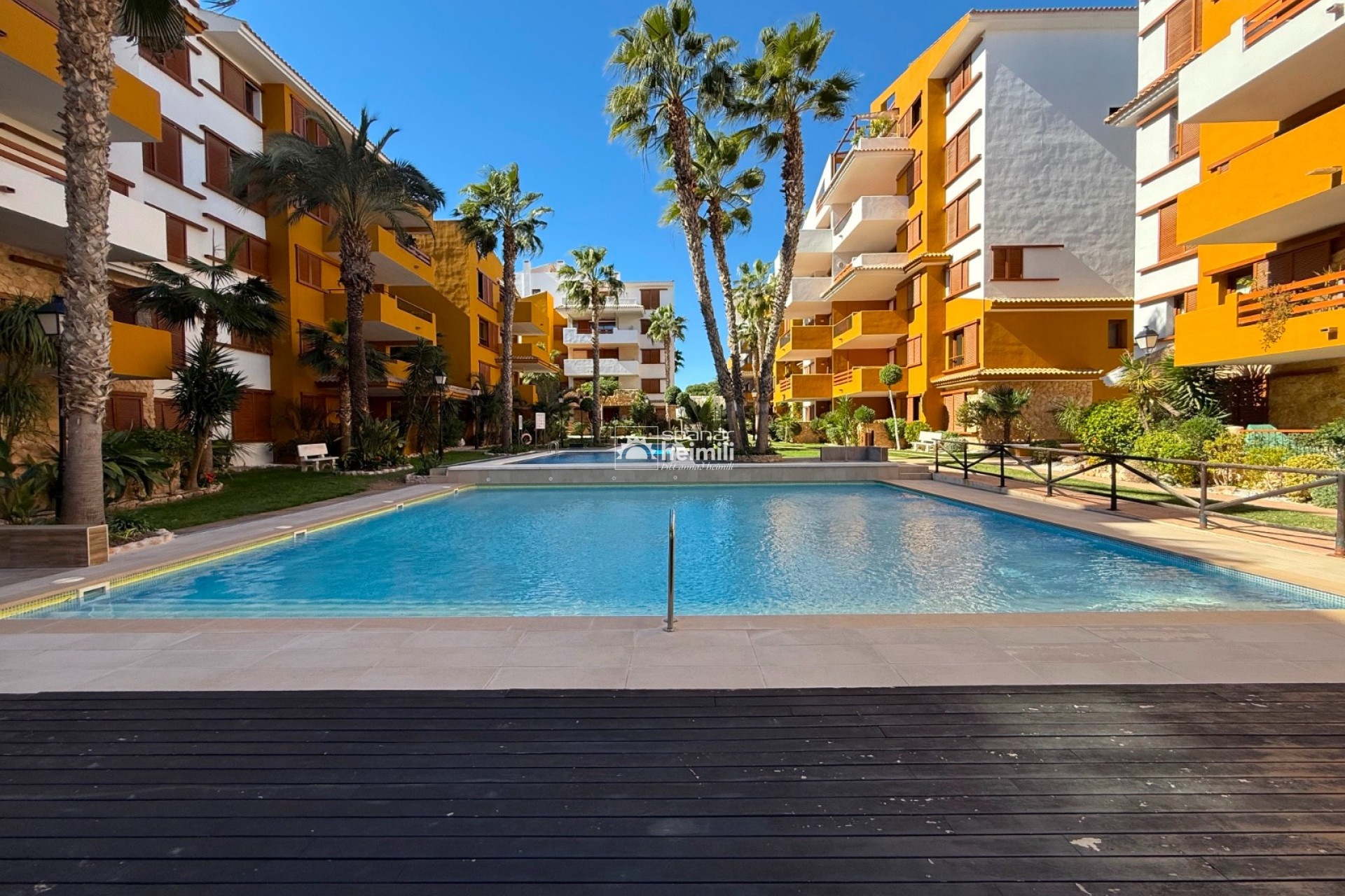 Revente - Appartement -
Punta Prima