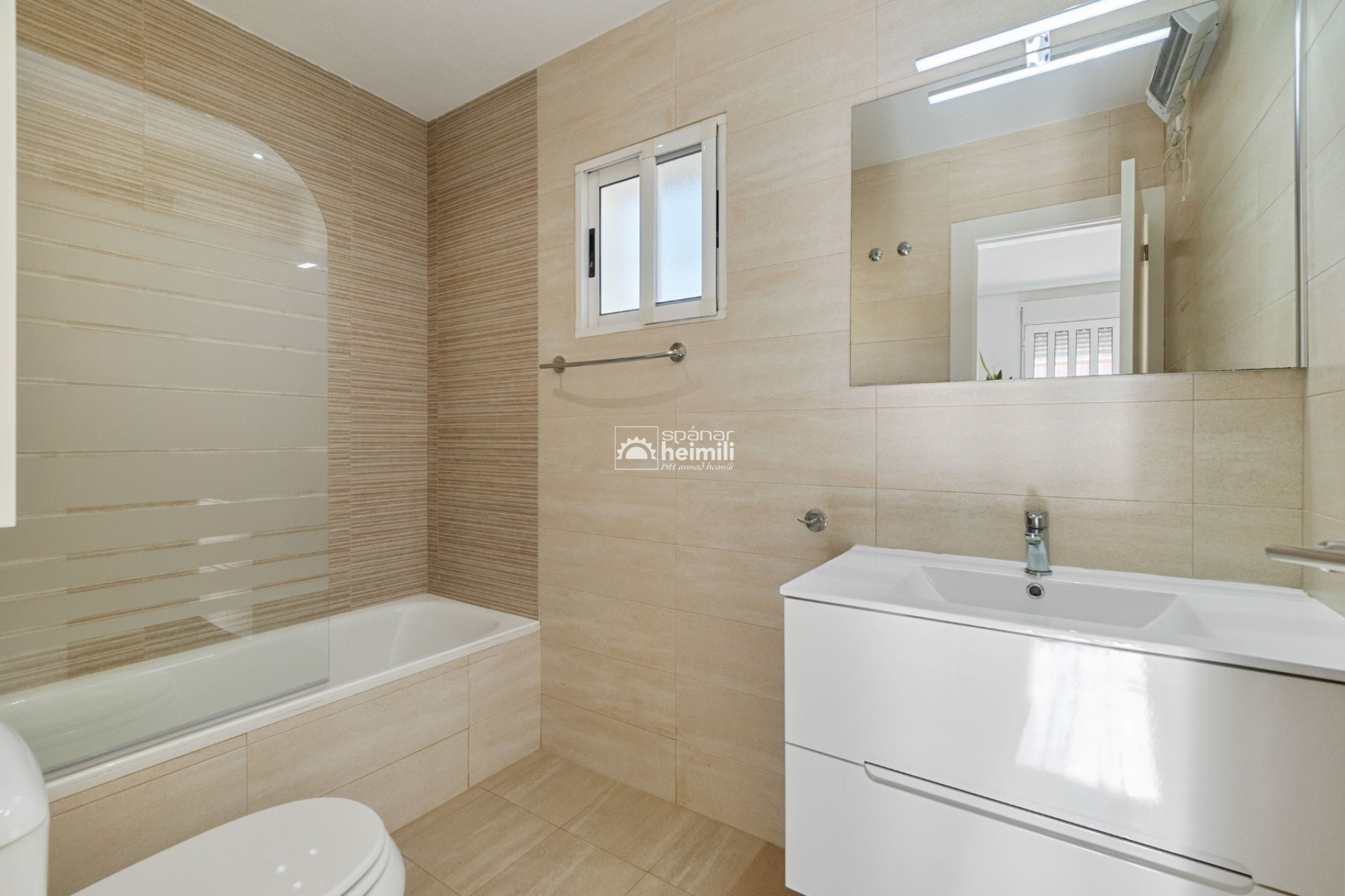 Revente - Maison jumelée d’un côté -
Los Altos/Los Balcones