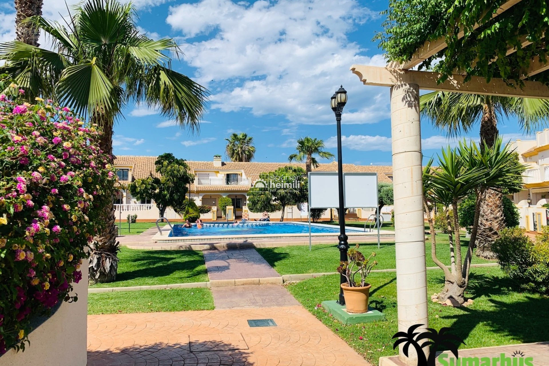 Revente - Mitoyenne -
Cabo Roig