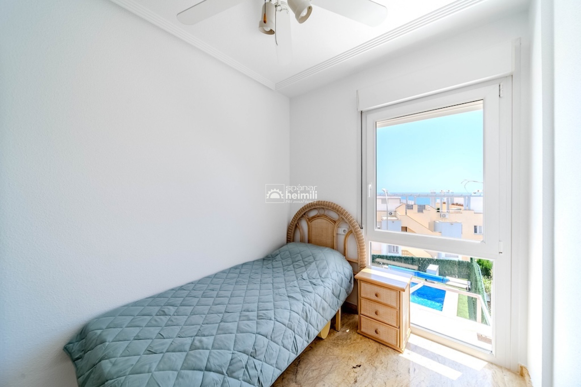 Revente - Mitoyenne -
Cabo Roig