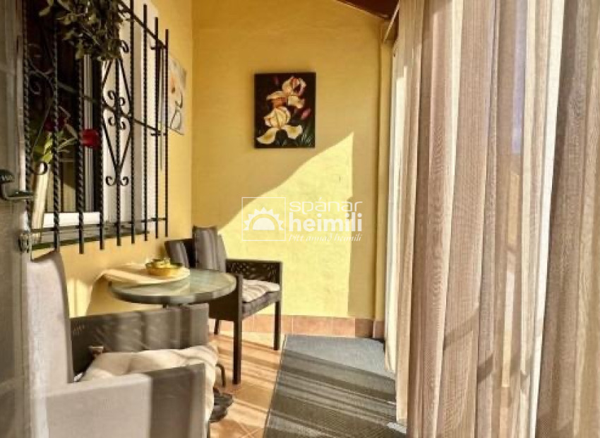 Revente - Mitoyenne -
Los Altos/Los Balcones