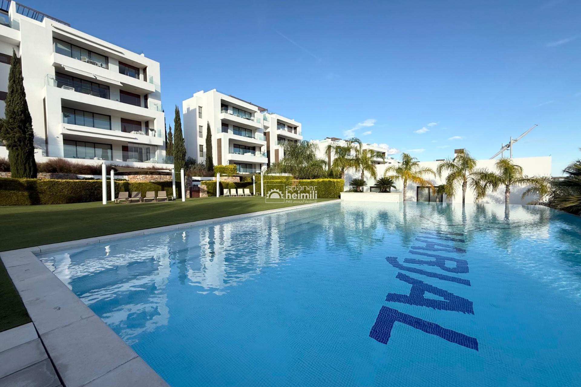 Revente - Penthouse -
Las Colinas