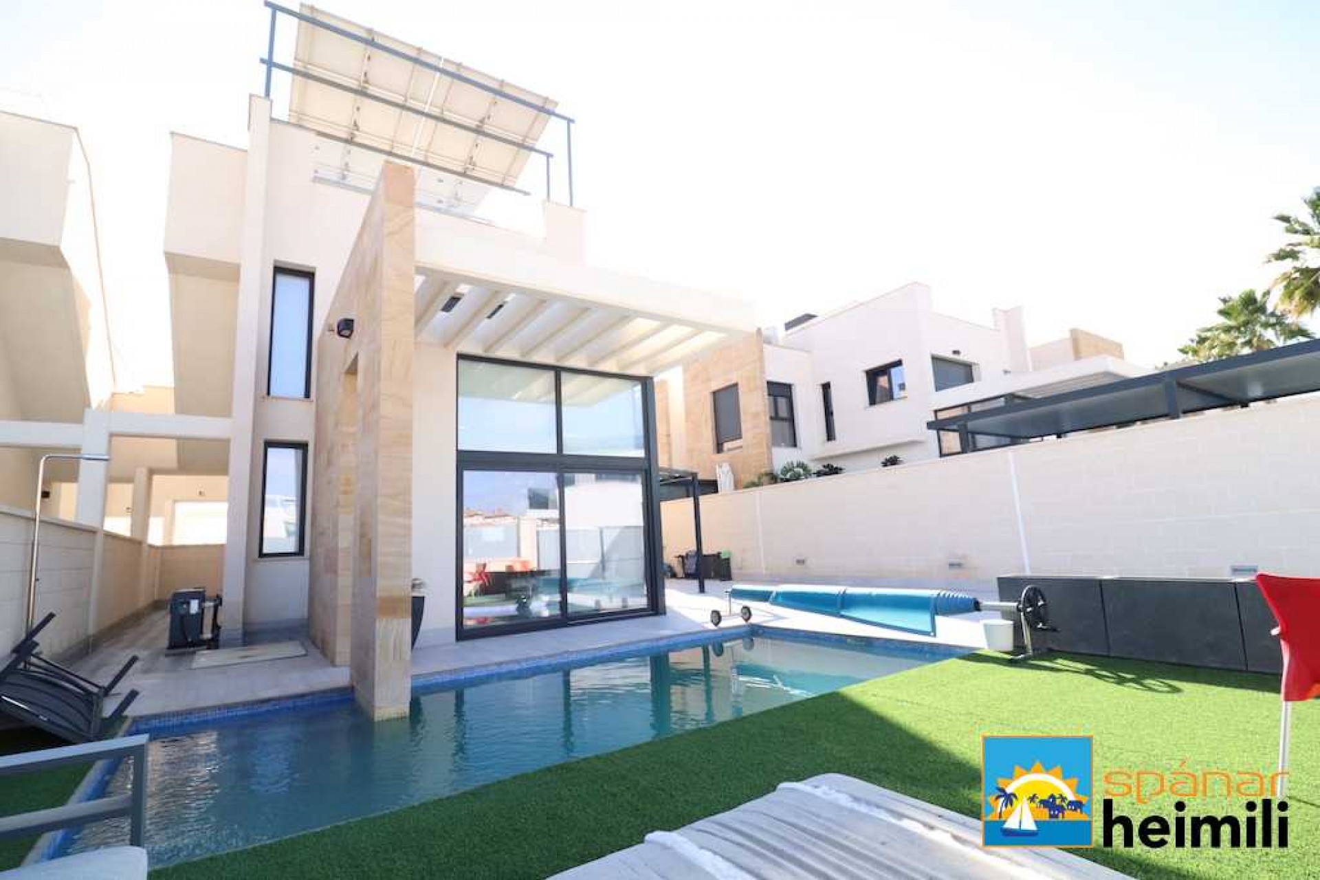 Revente - Villa -
Cabo Roig