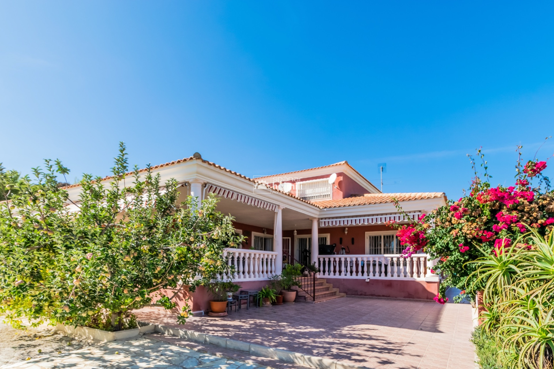 Revente - Villa -
Finestrat