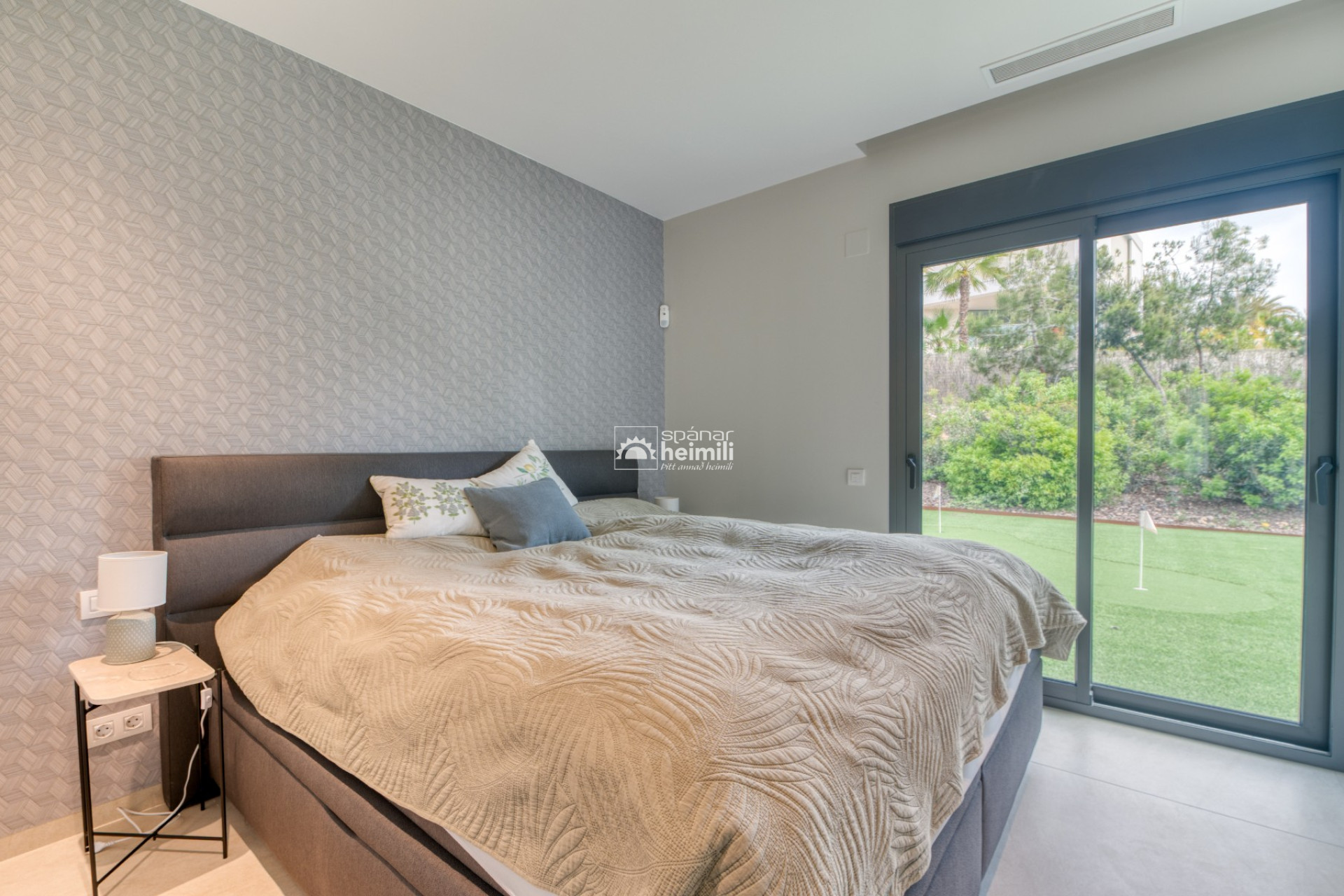 Revente - Villa -
Las Colinas