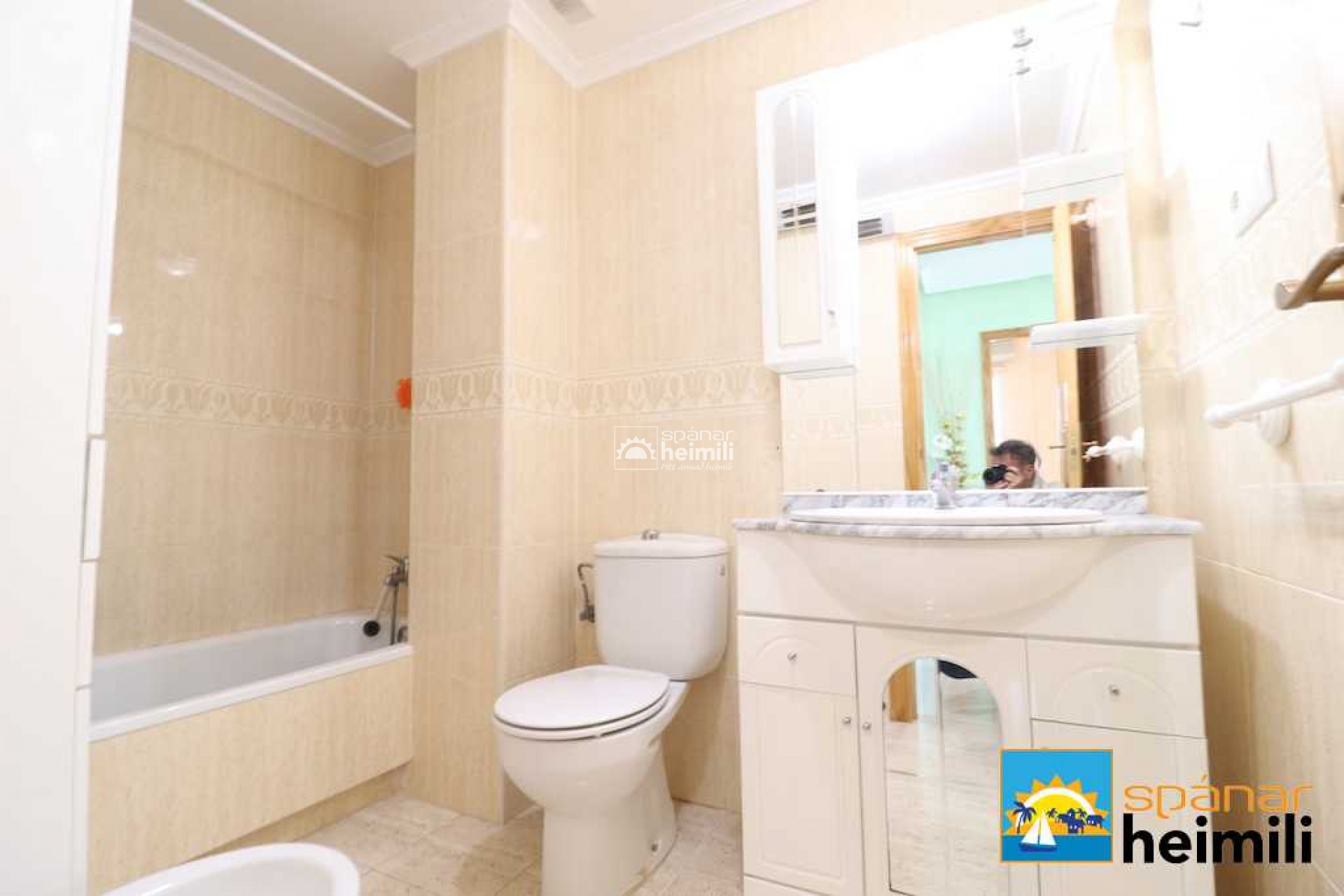 Revente - Villa -
Punta Prima