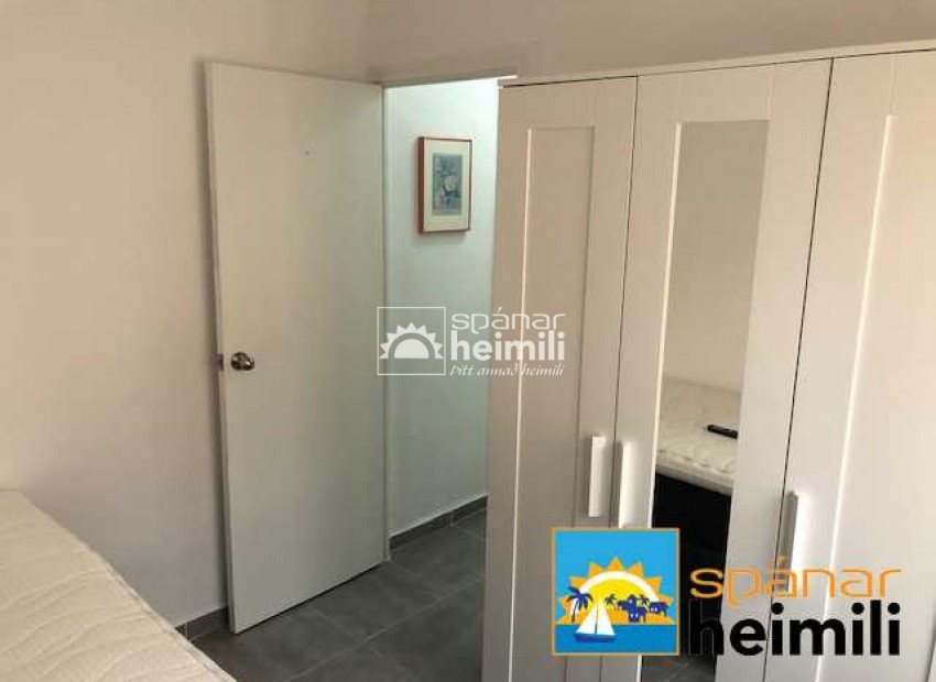 Revente - Villa -
Punta Prima