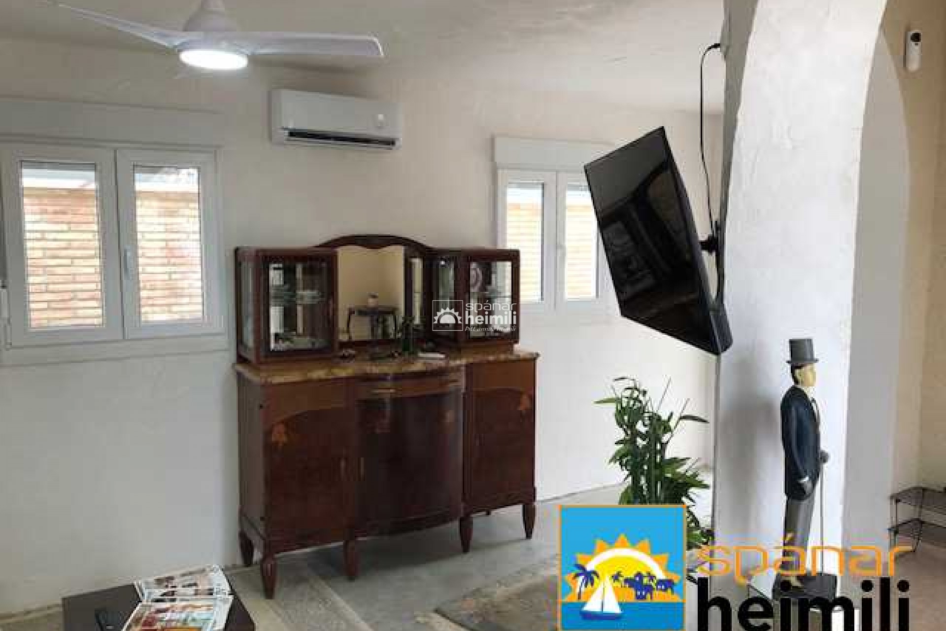 Revente - Villa -
Punta Prima