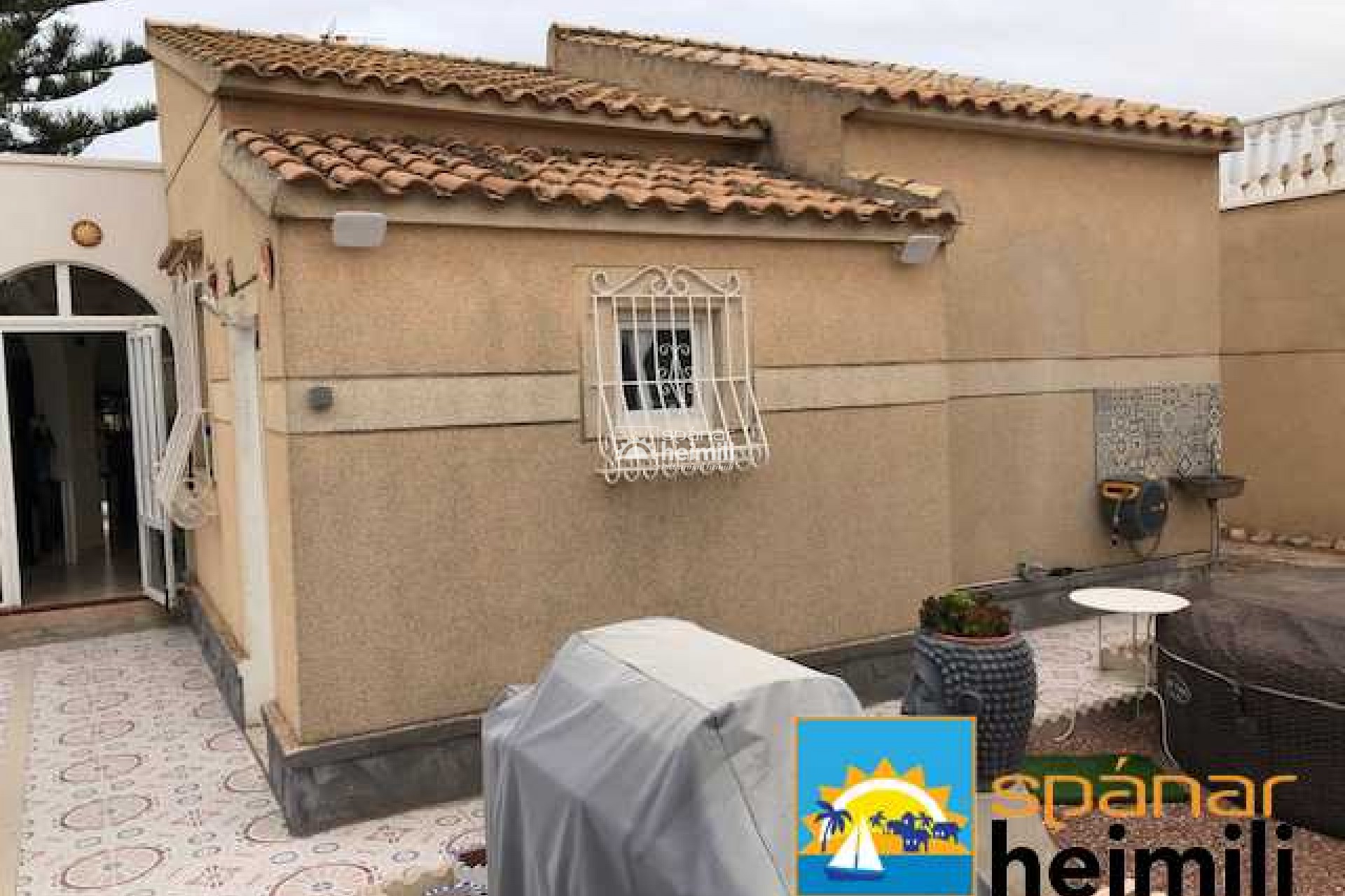 Revente - Villa -
Punta Prima