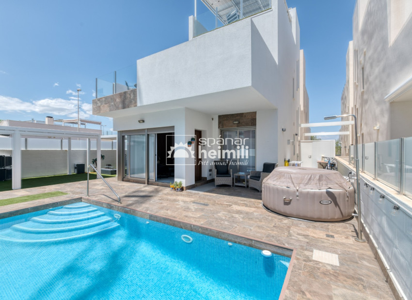 Revente - Villa -
Villamartin