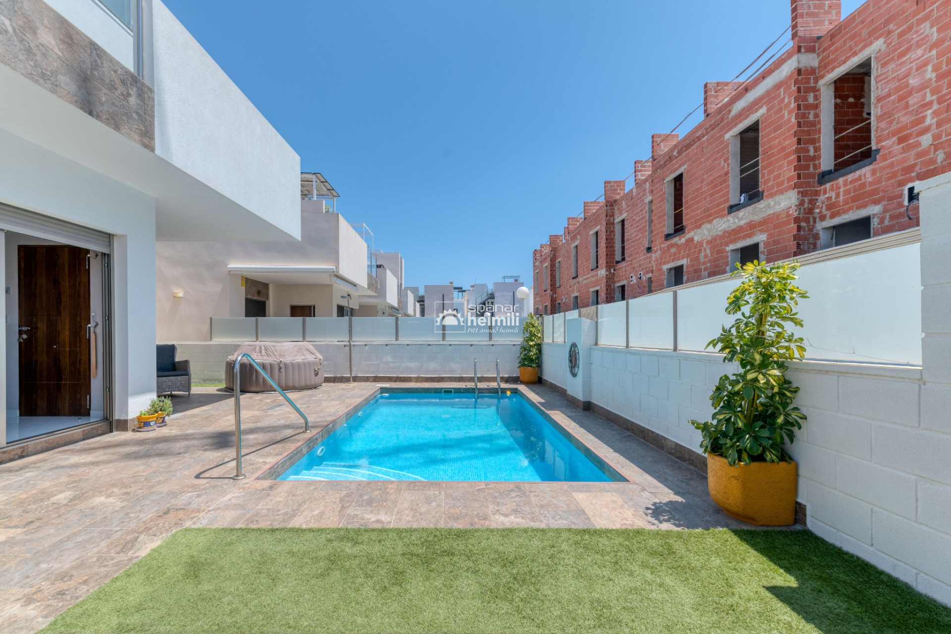 Revente - Villa -
Villamartin