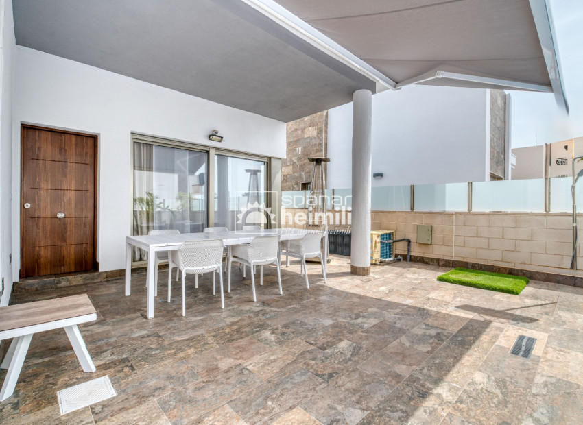 Revente - Villa -
Villamartin