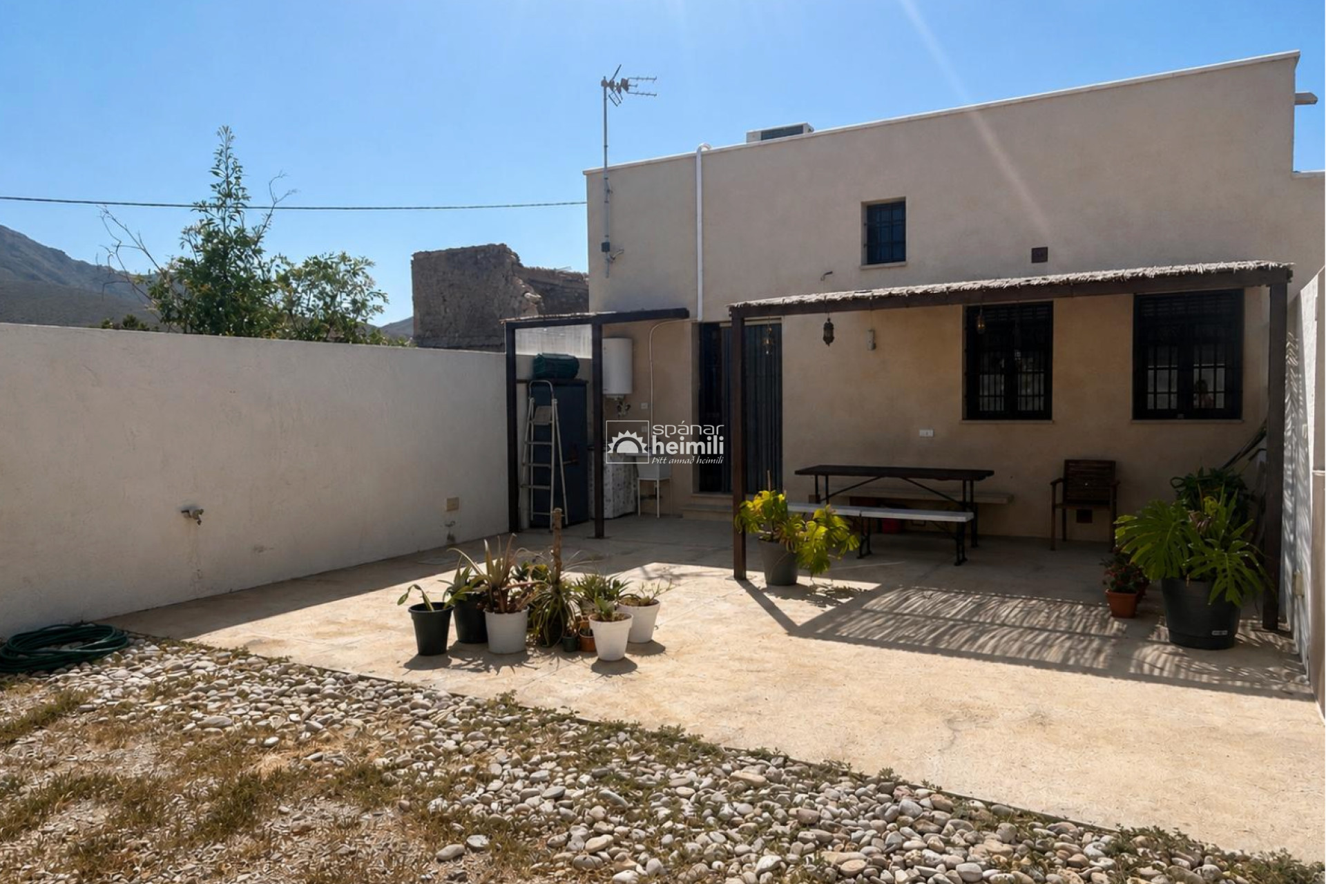 Videresalg - Finca-stil hus -
Cartagena