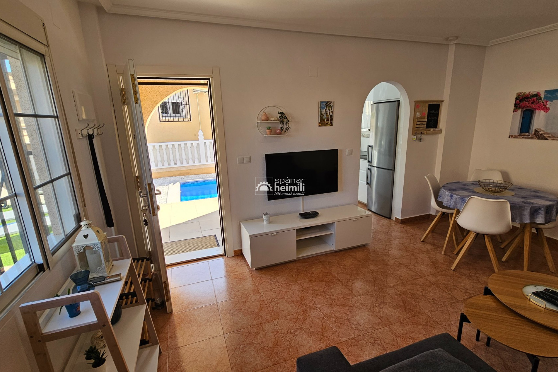 Videresalg - Halvåbent hus -
Playa flamenca