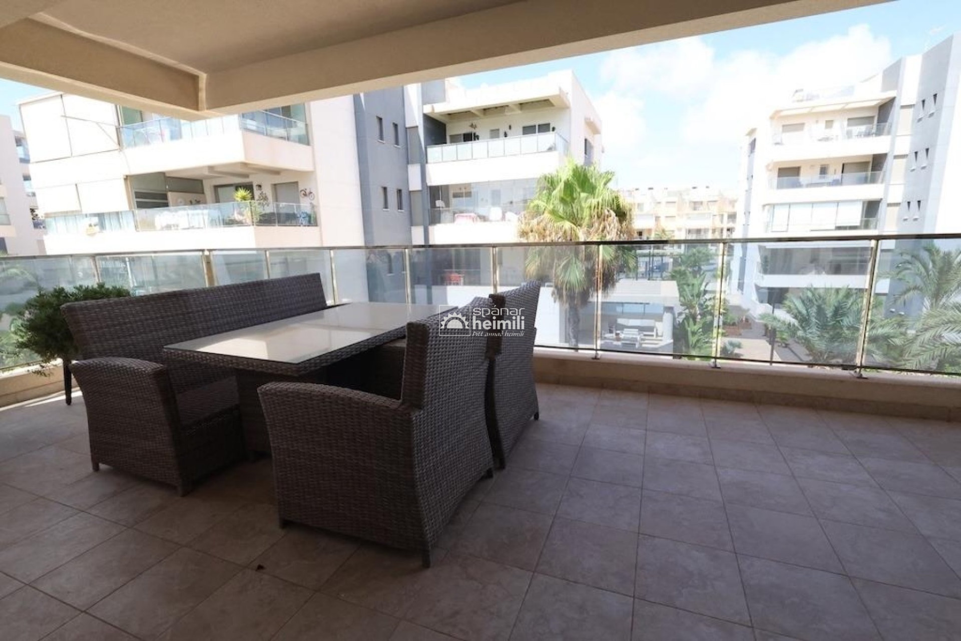 Videresalg - Lejlighed -
Villamartin