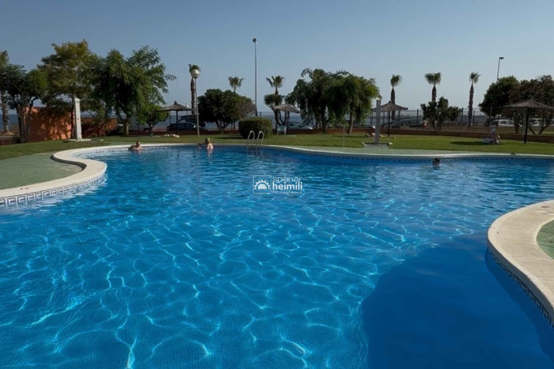 Videresalg - Rækkehus -
Cabo Roig