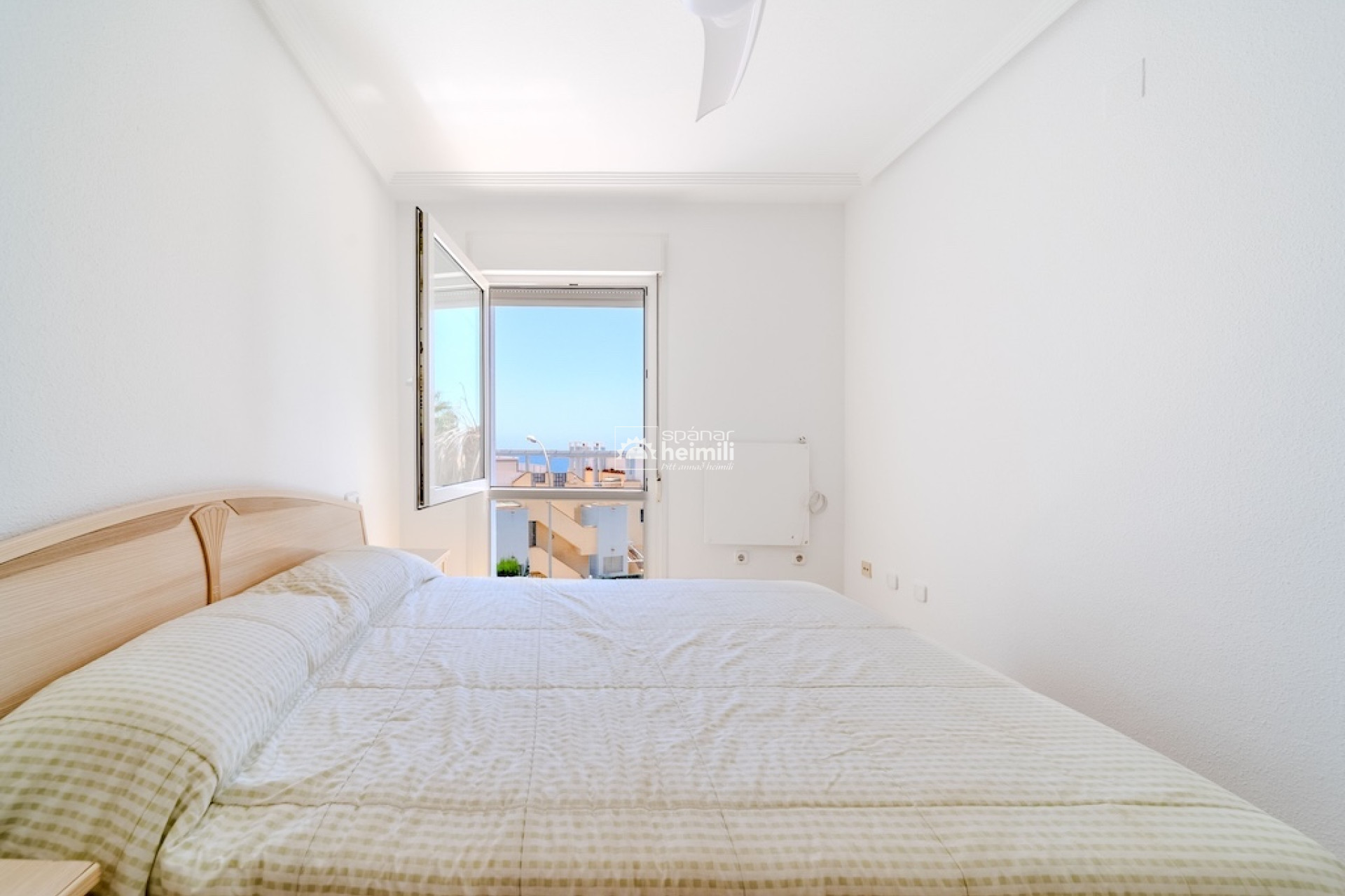 Videresalg - Rækkehus -
Cabo Roig
