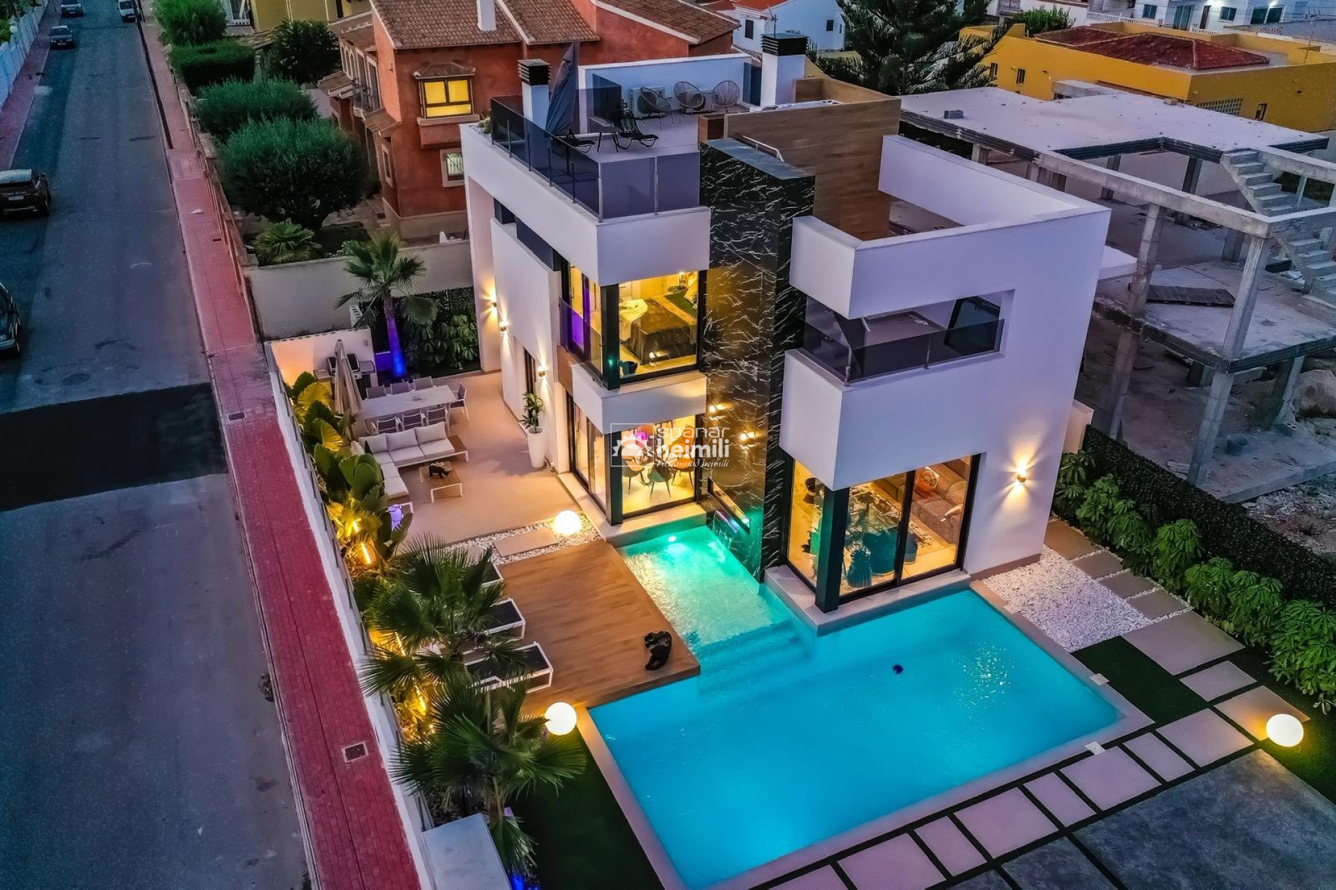 Videresalg -  -
Torrevieja