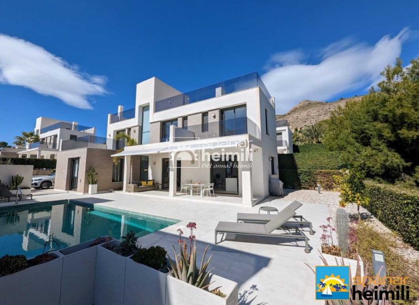 Videresalg - Villa -
Benidorm