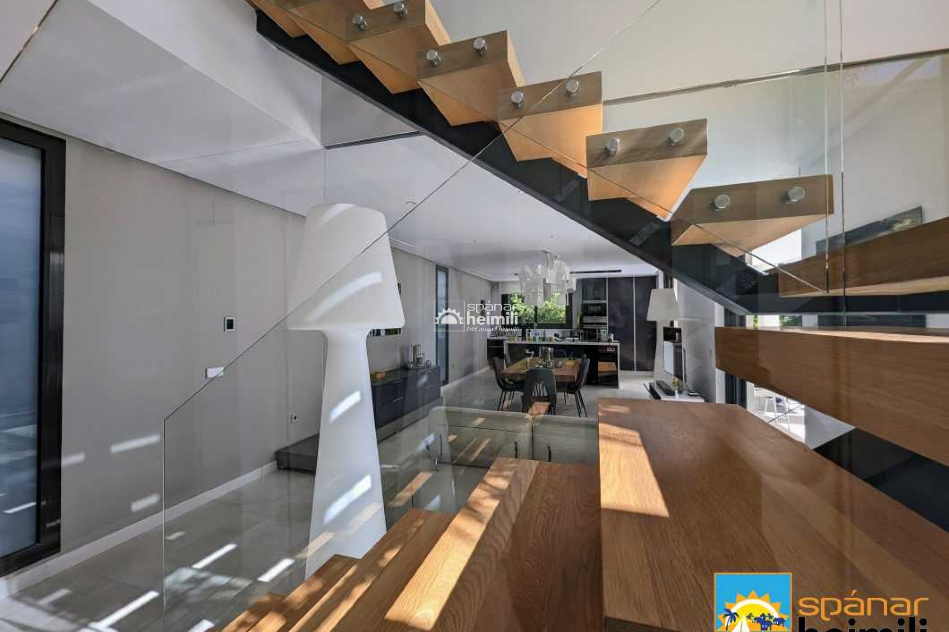 Videresalg - Villa -
Benidorm