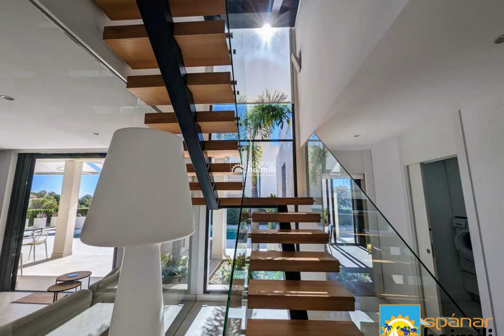 Videresalg - Villa -
Benidorm