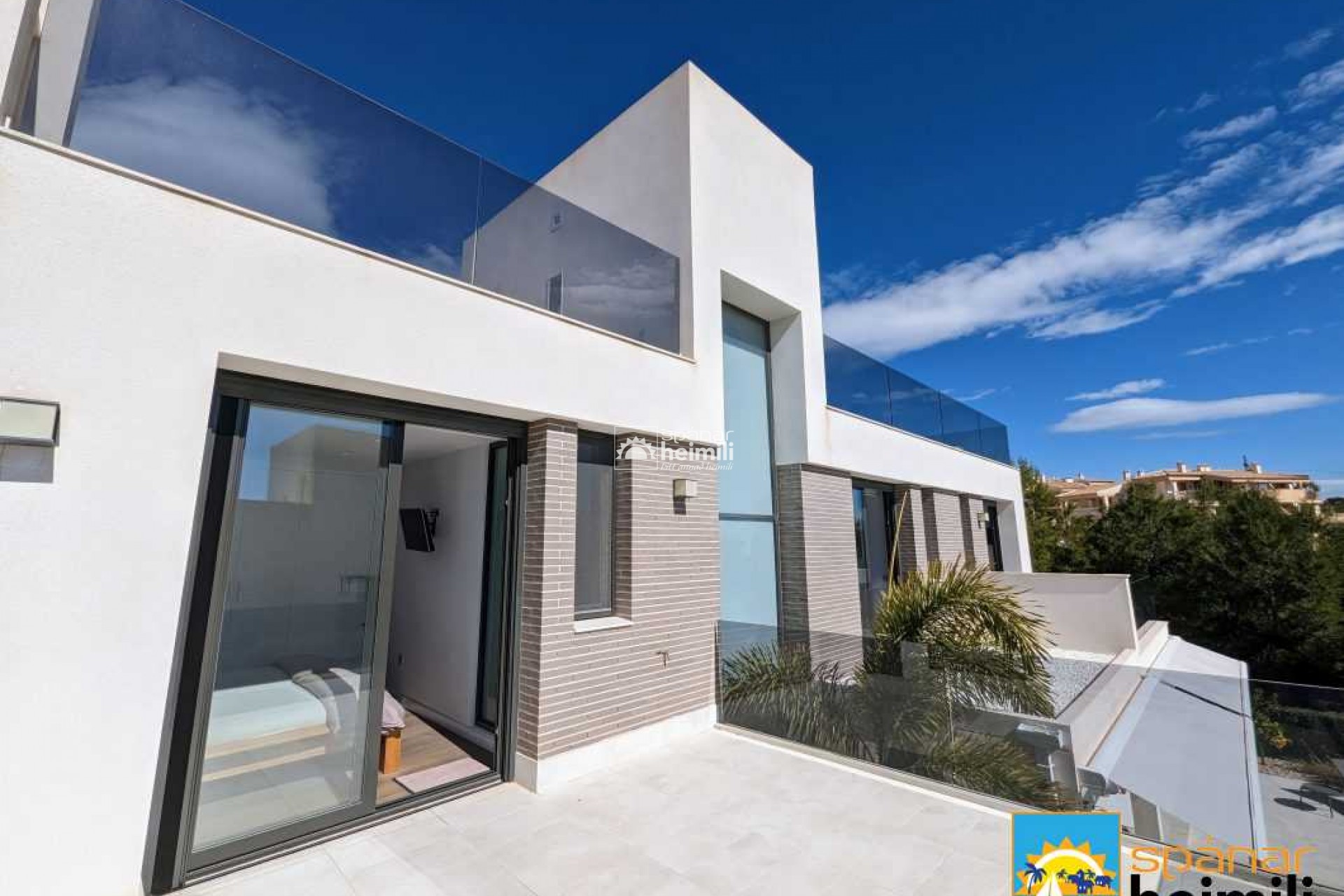 Videresalg - Villa -
Benidorm