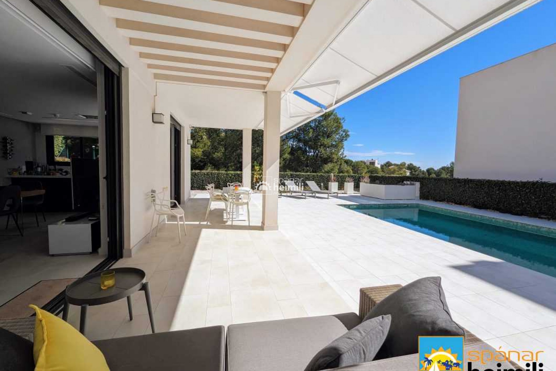 Videresalg - Villa -
Benidorm