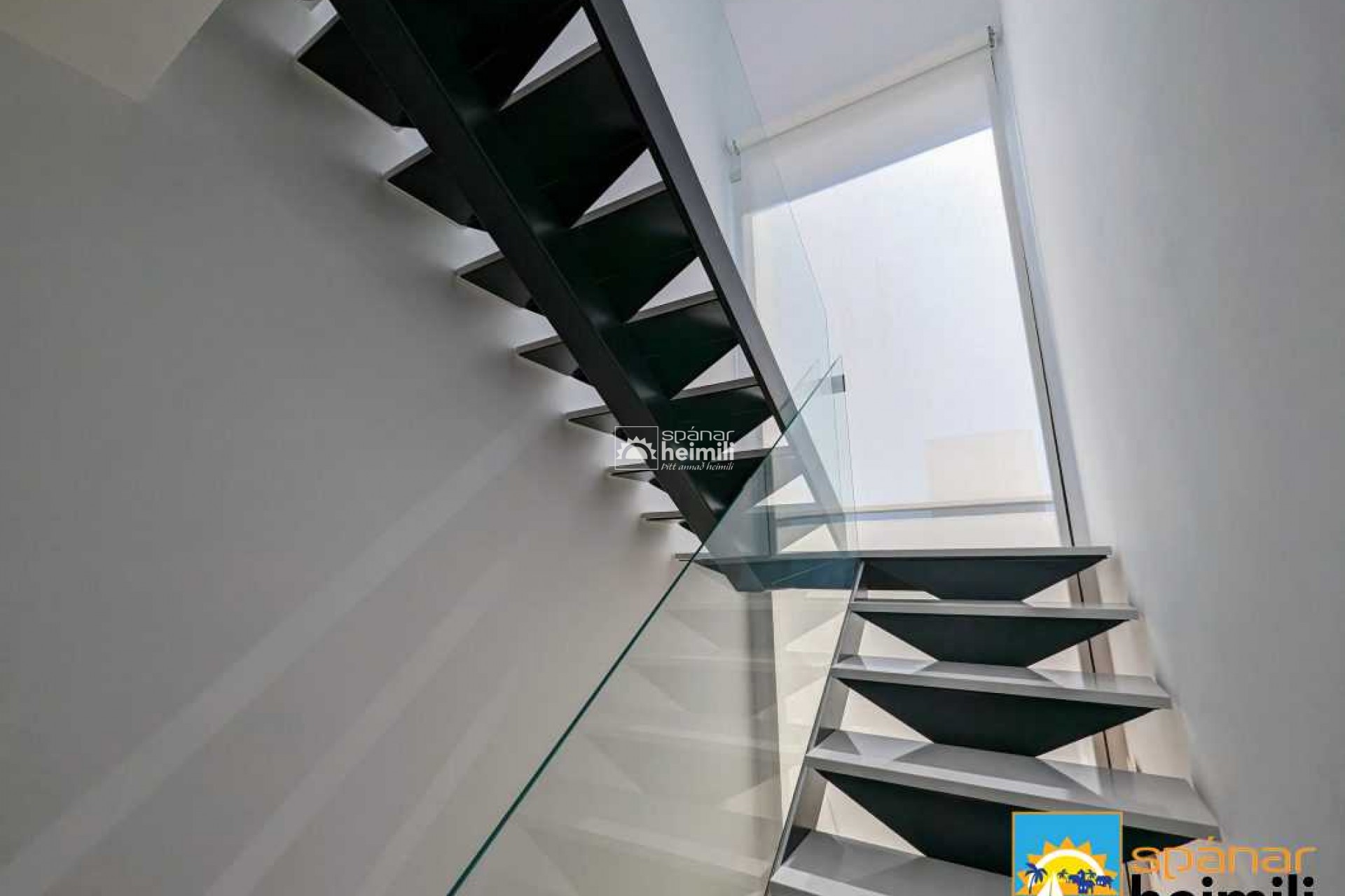 Videresalg - Villa -
Benidorm