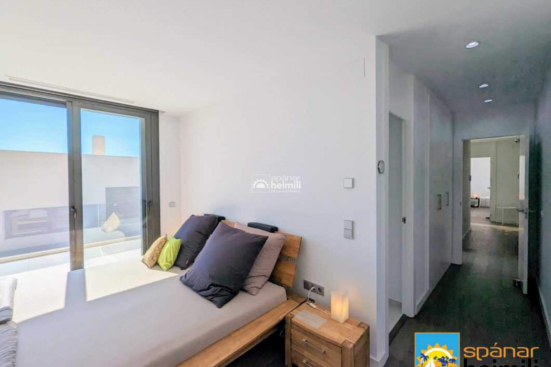 Videresalg - Villa -
Benidorm