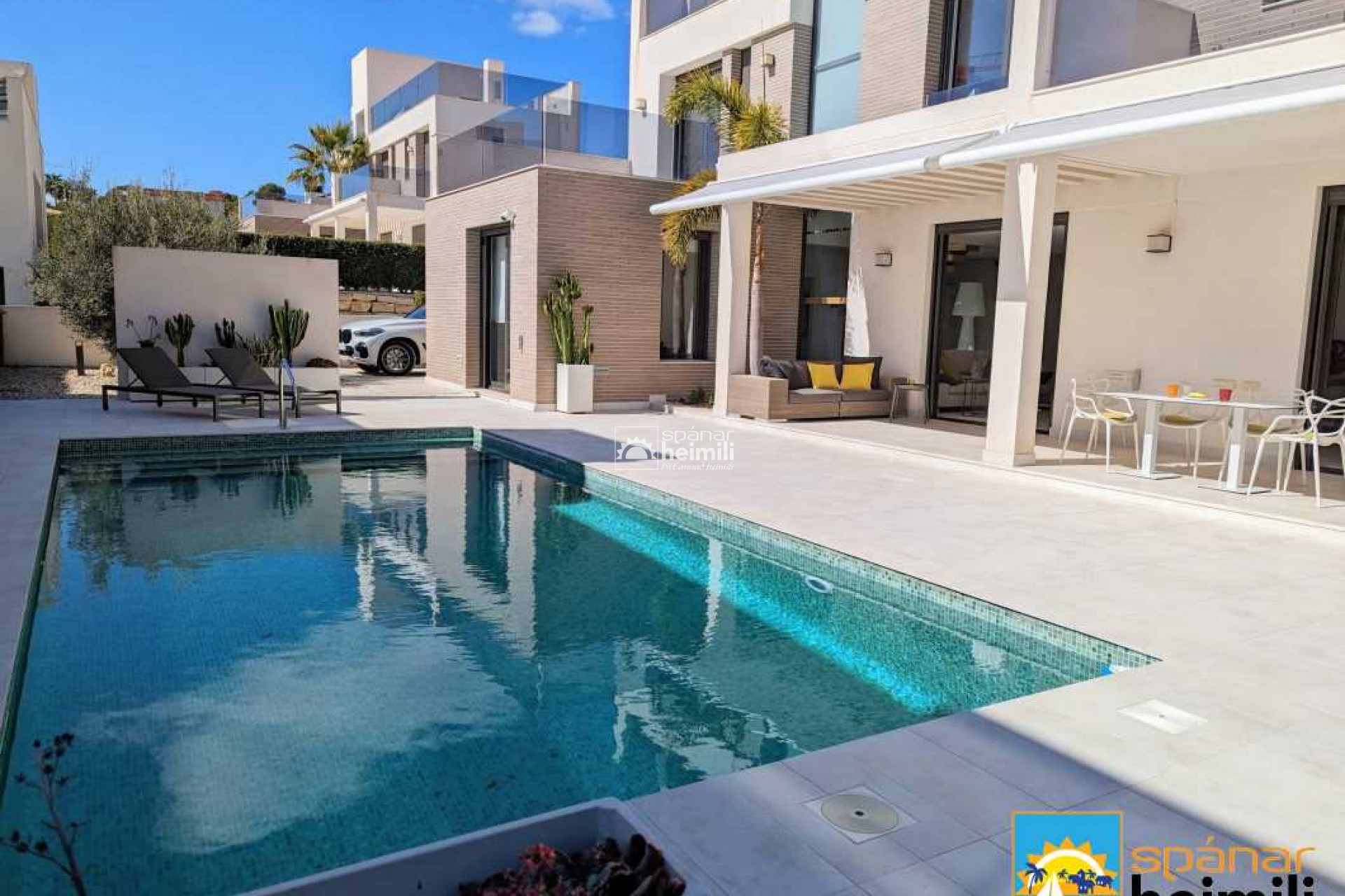 Videresalg - Villa -
Benidorm