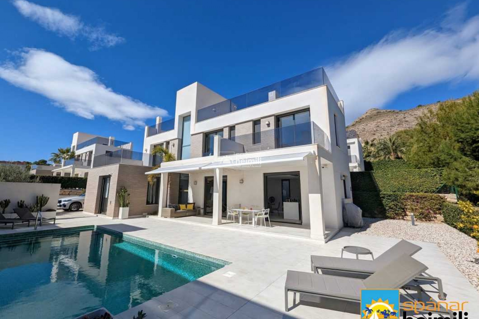 Videresalg - Villa -
Benidorm