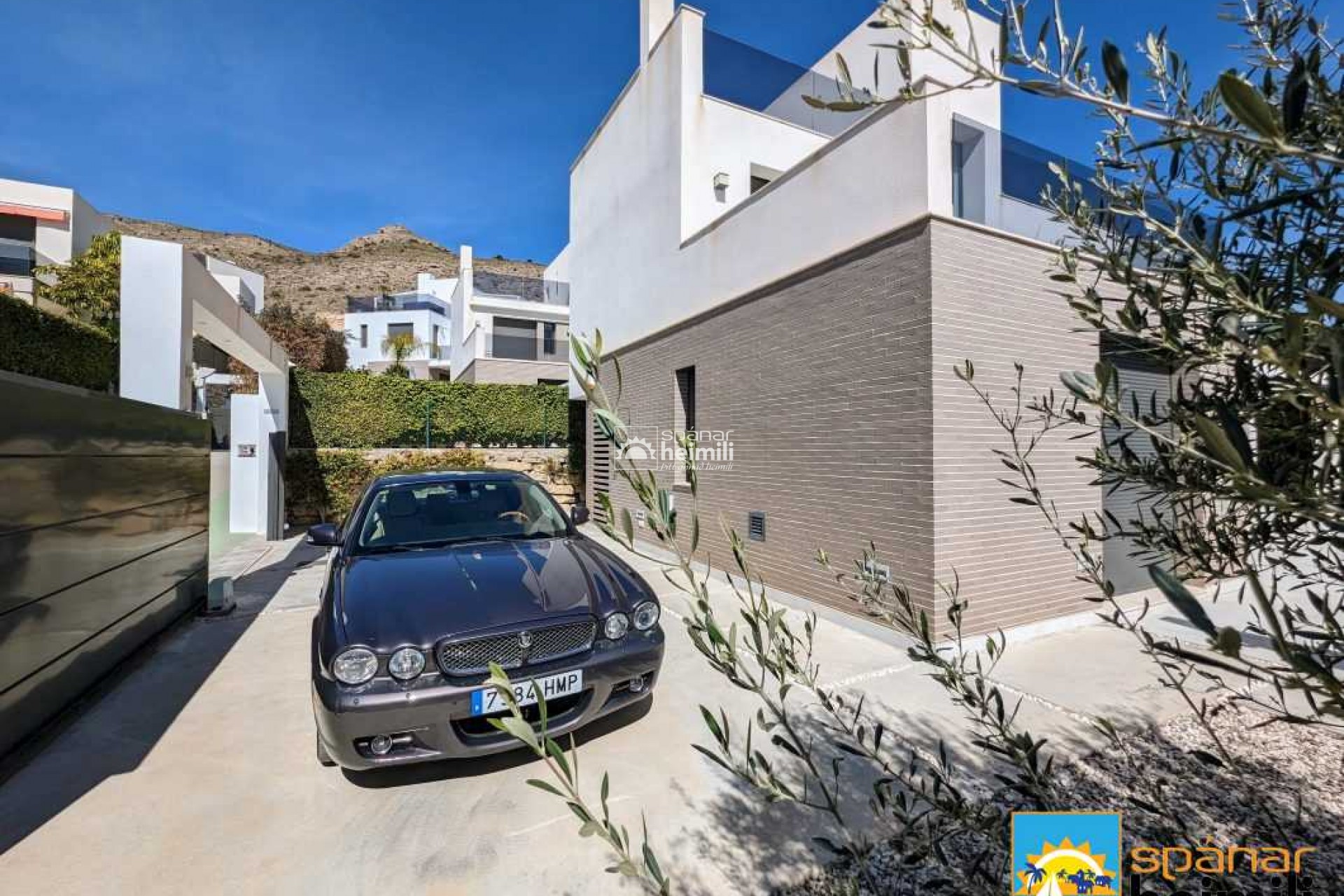 Videresalg - Villa -
Benidorm