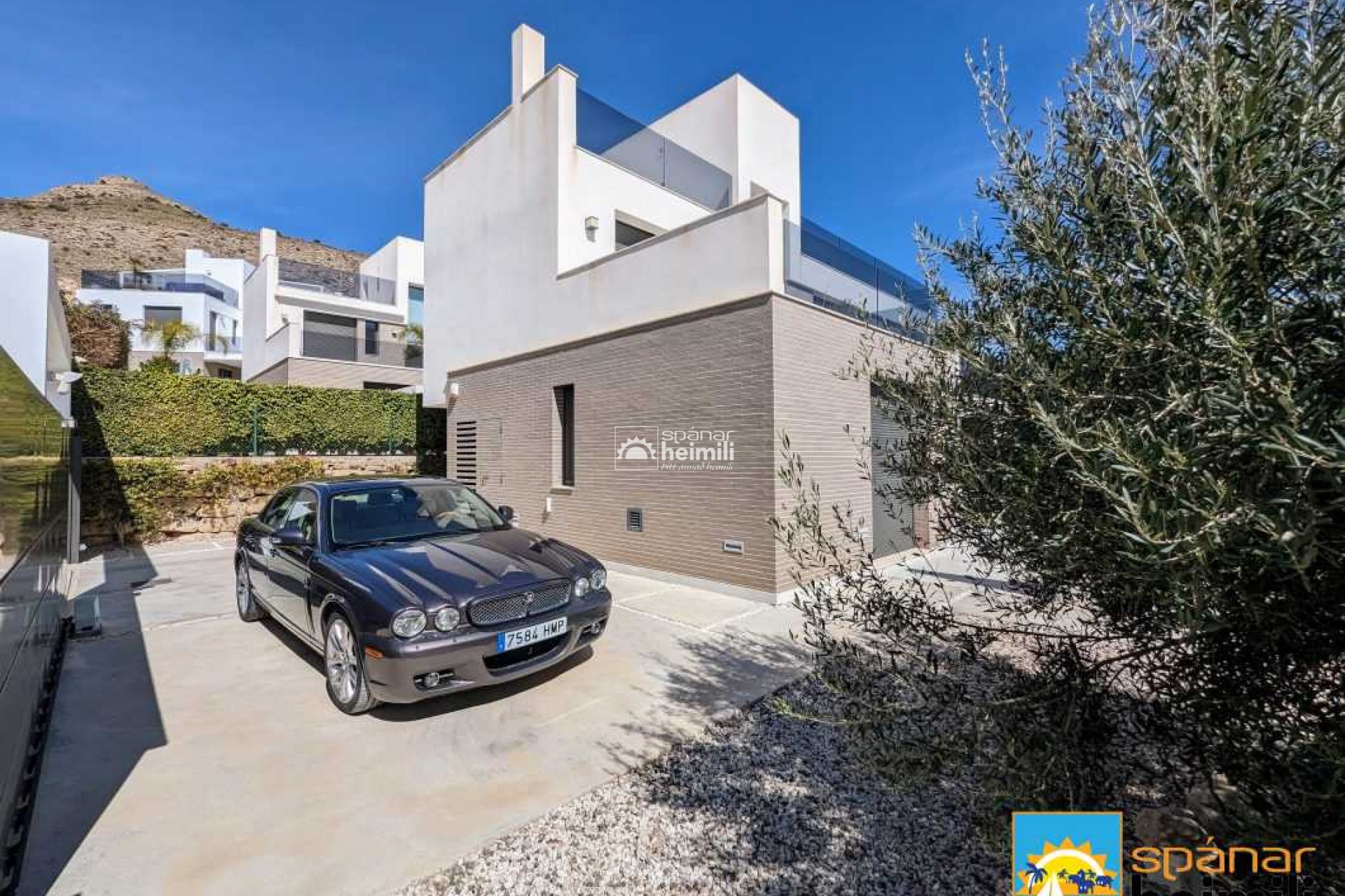 Videresalg - Villa -
Benidorm