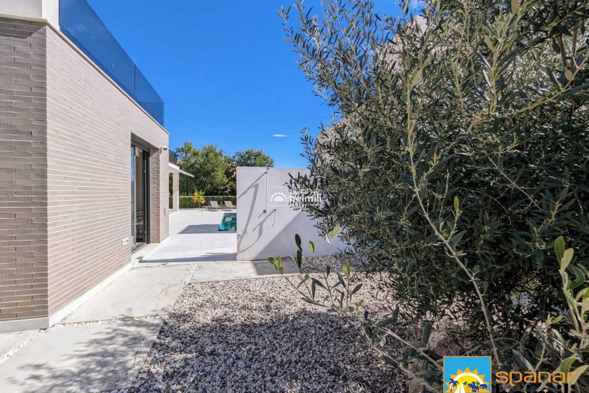 Videresalg - Villa -
Benidorm