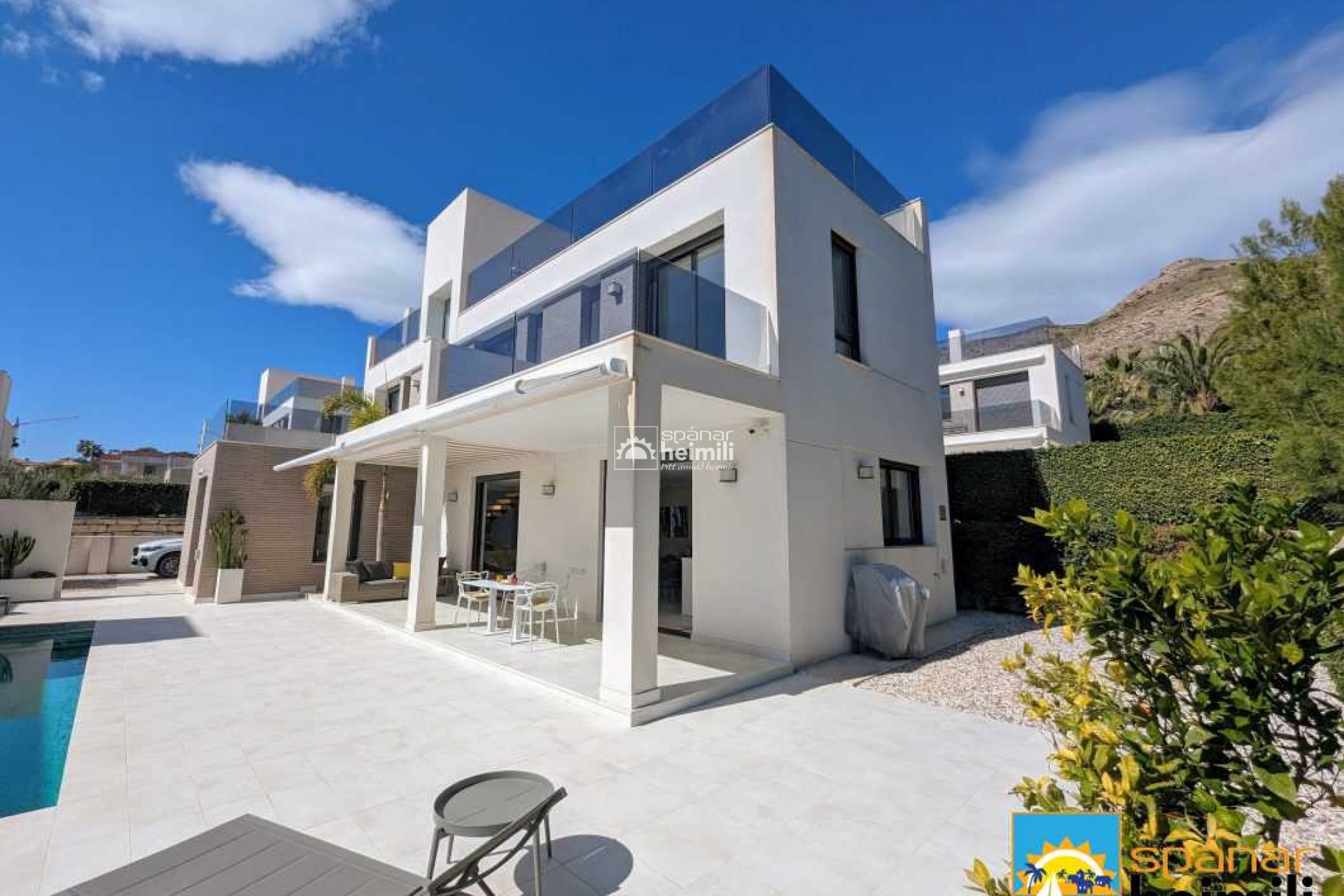 Videresalg - Villa -
Benidorm