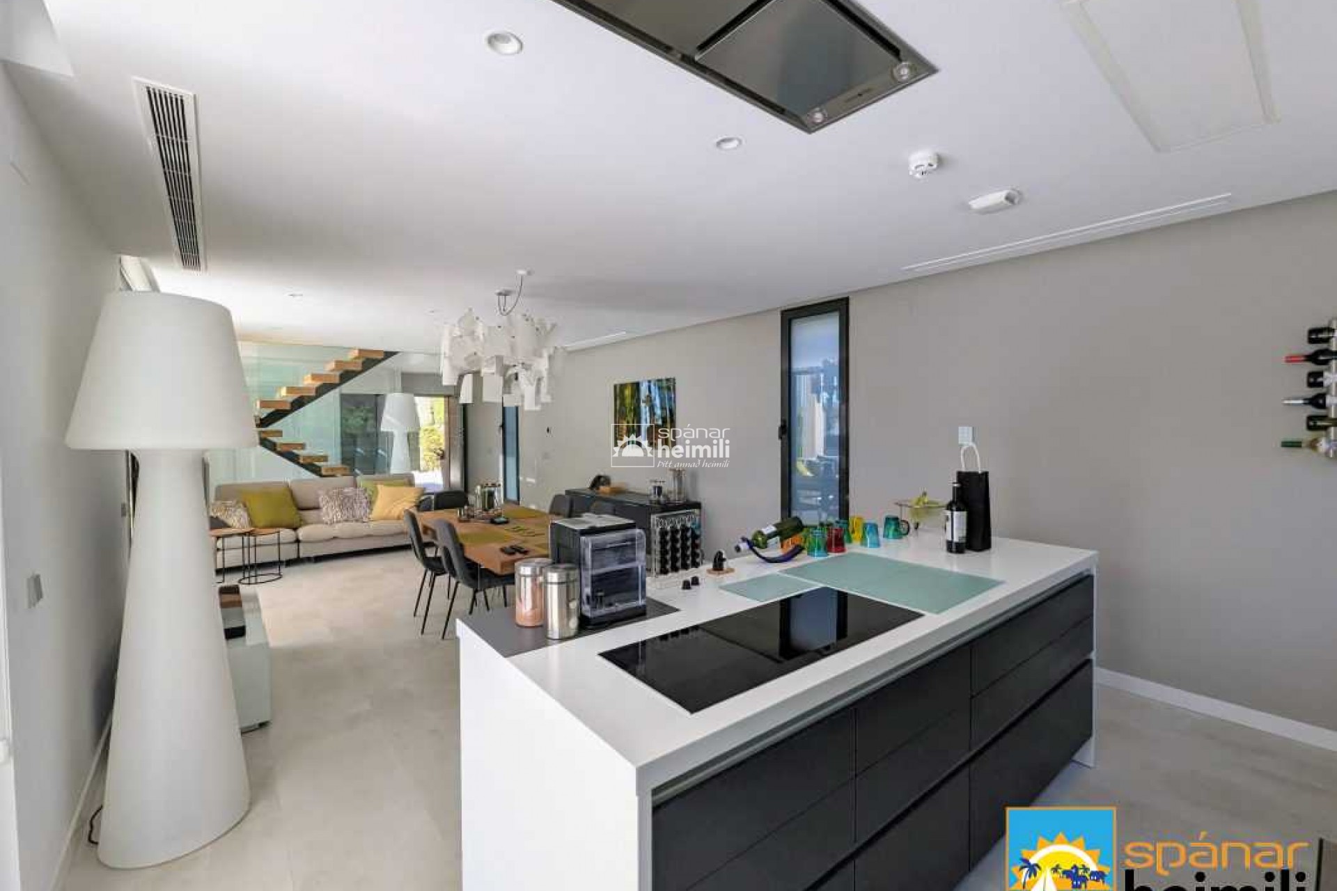 Videresalg - Villa -
Benidorm