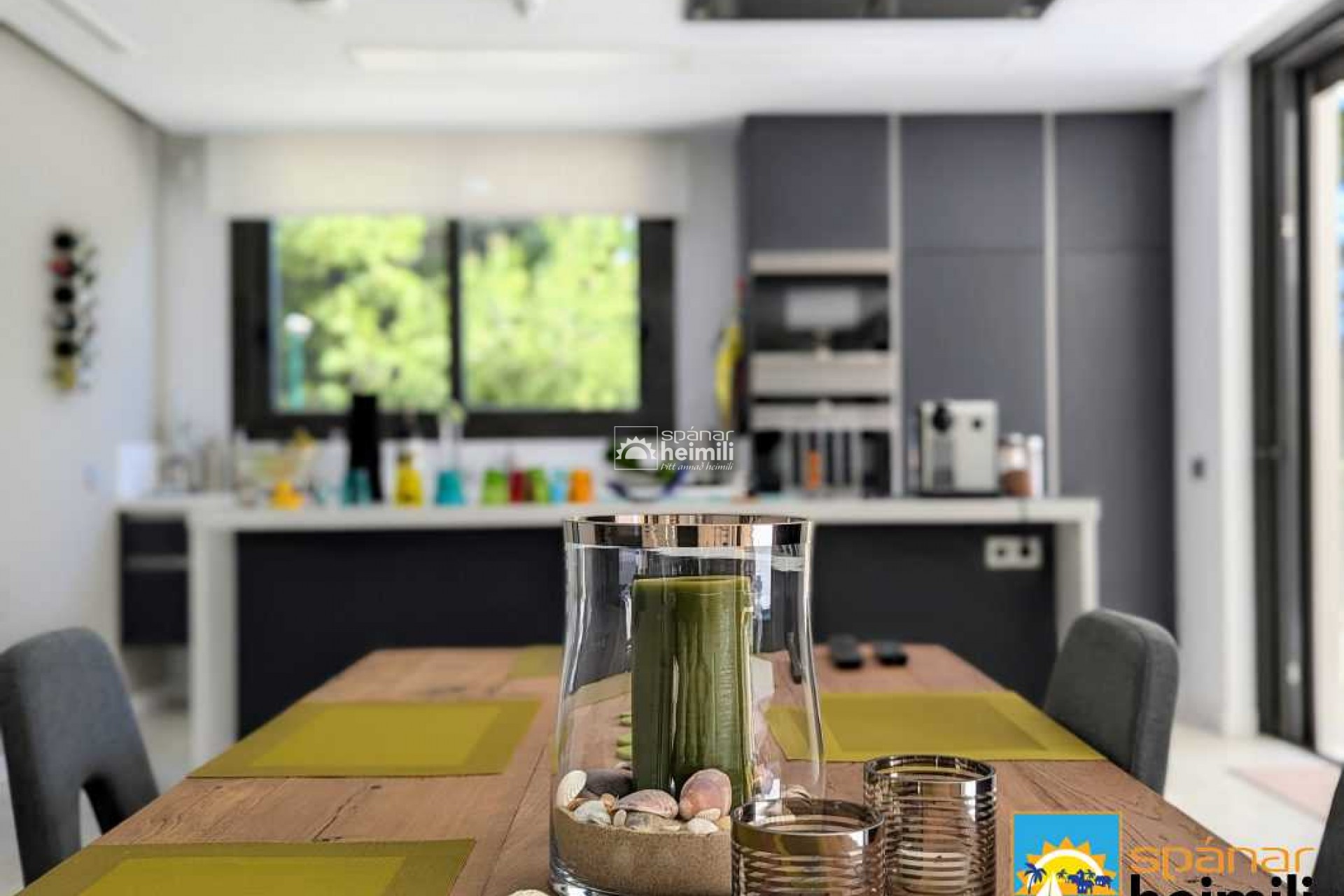 Videresalg - Villa -
Benidorm