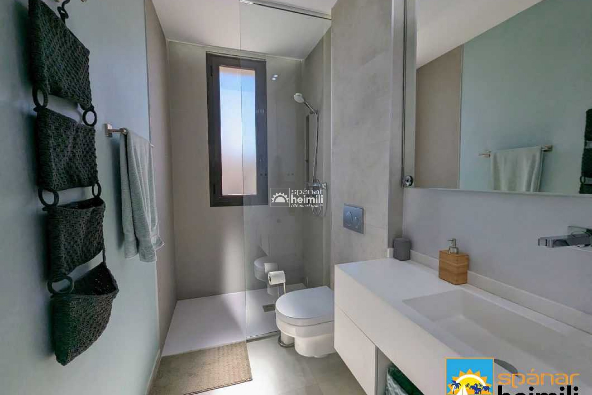 Videresalg - Villa -
Benidorm