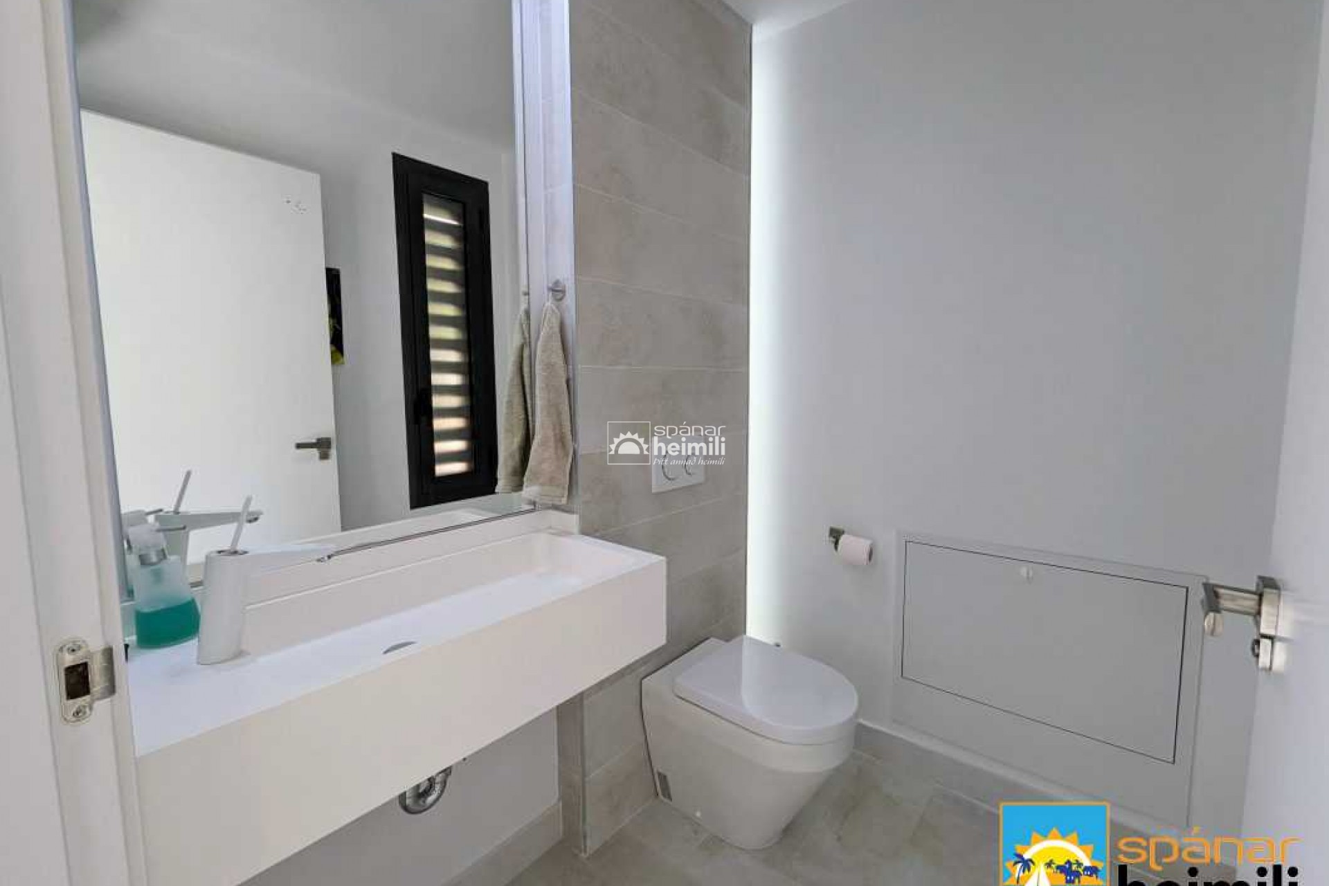 Videresalg - Villa -
Benidorm