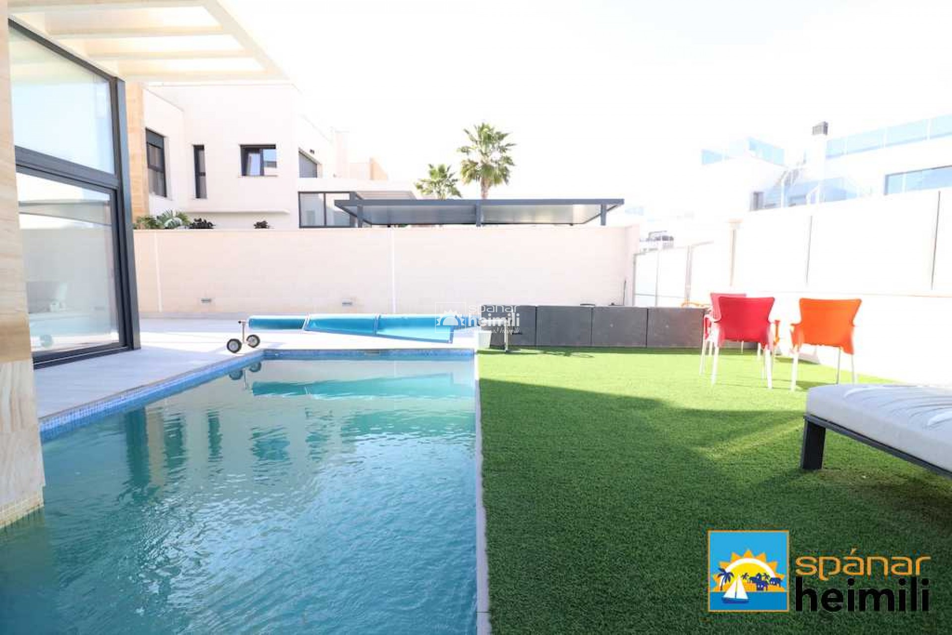 Videresalg - Villa -
Cabo Roig