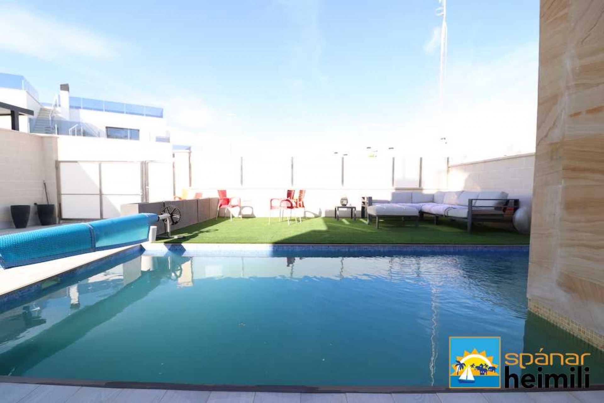 Videresalg - Villa -
Cabo Roig