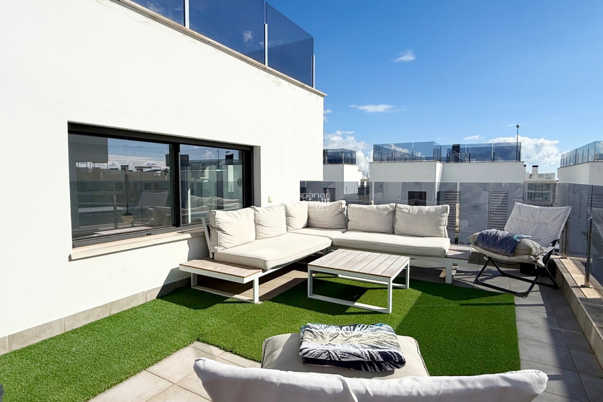 Videresalg - Villa -
Cabo Roig