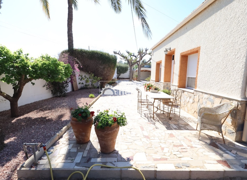 Videresalg - Villa -
Guardamar/La Marina
