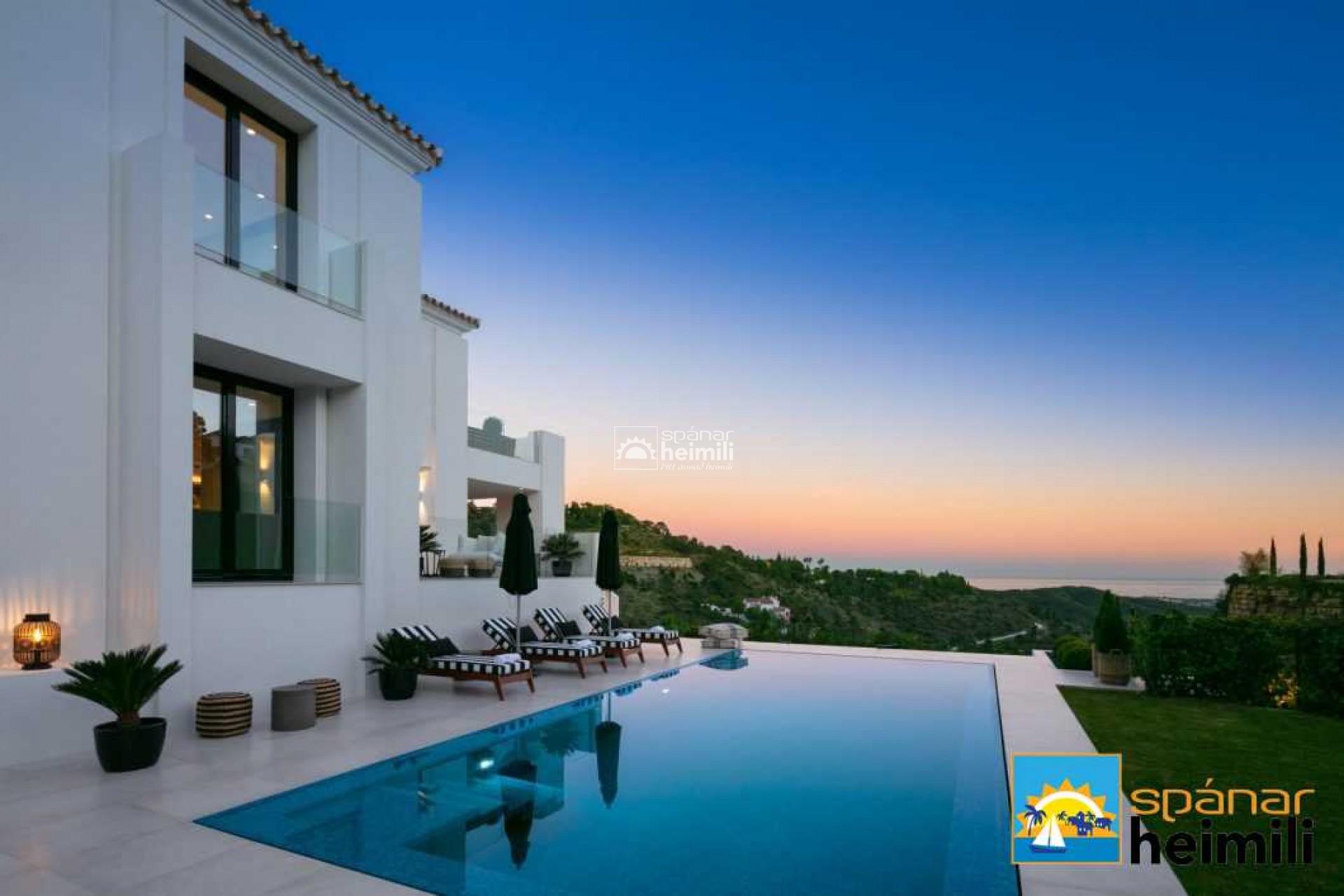 Videresalg - Villa -
Málaga/Marbella - Marbella